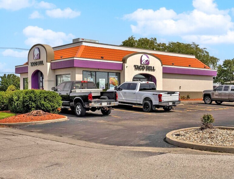 More Photos Of 2403 E Wabash St, Frankfort Fast Food For Sale
