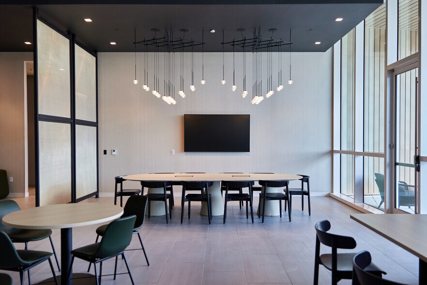 More Photos Of 1221 Broadway, Nashville Office For Lease