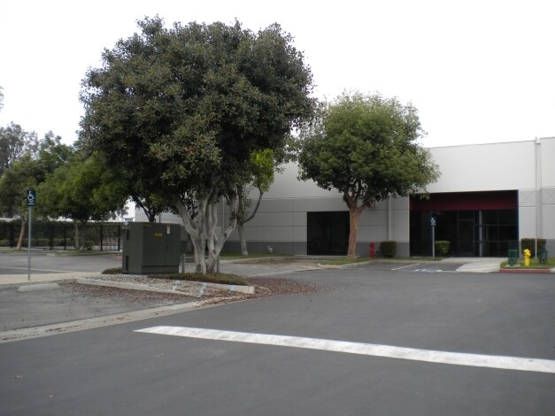 More Photos Of 4078 Mission Blvd, Montclair Unknown For Lease