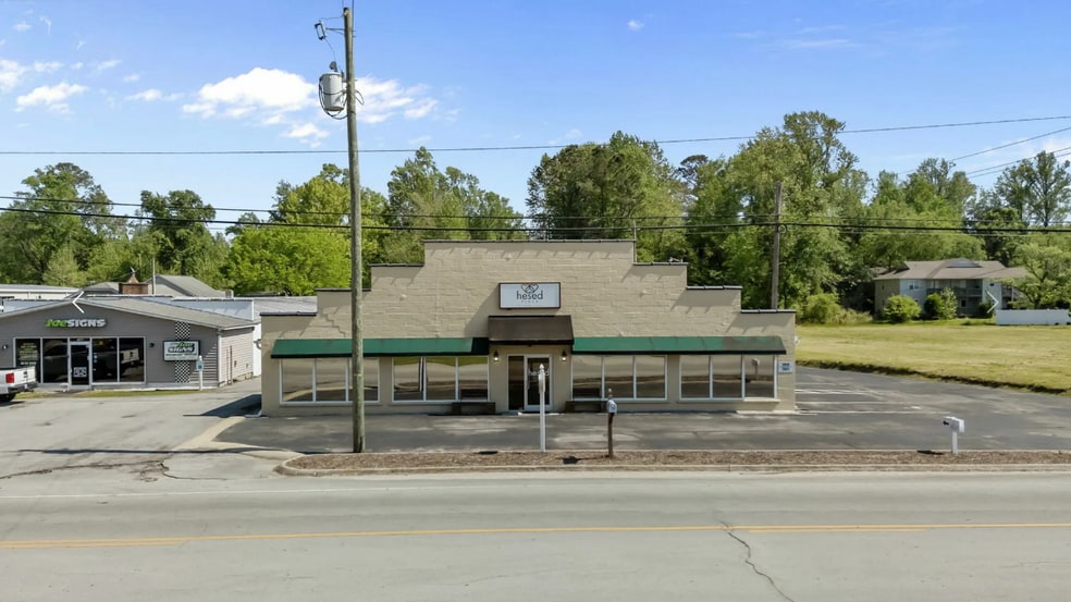Primary Photo Of 2619 Trent Rd, New Bern Storefront Retail Office For Sale