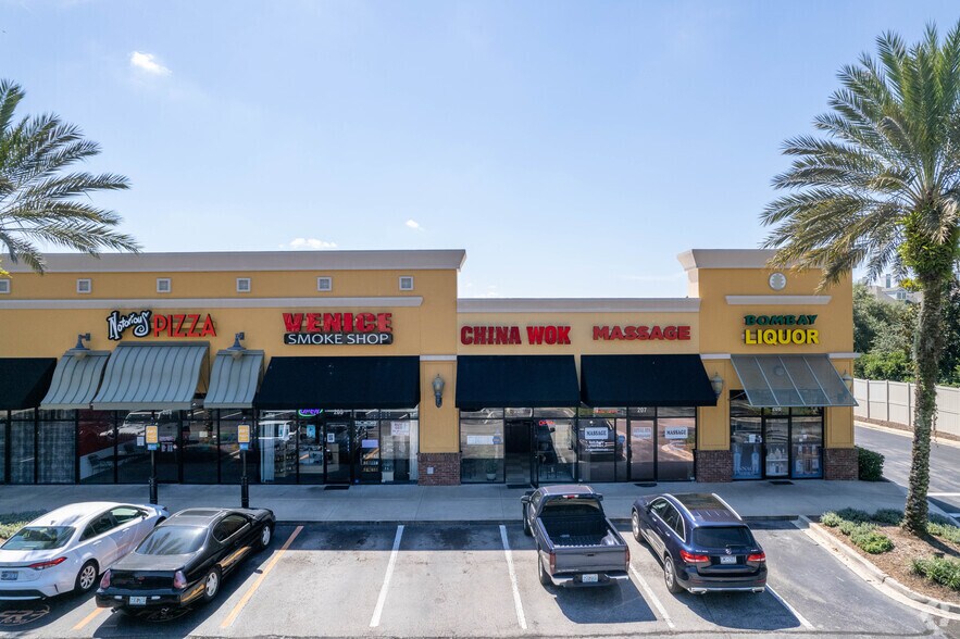 More Photos Of 4320 Deerwood Lake Pky, Jacksonville Storefront For Lease
