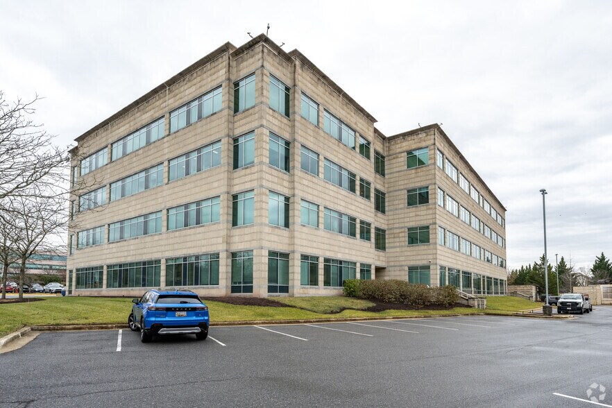 More Photos Of 132 National Business Pky, Annapolis Junction Medical For Lease