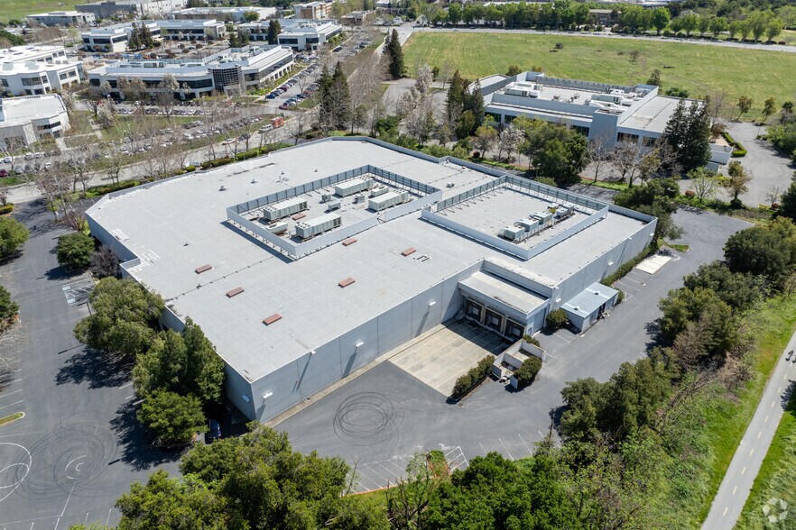 More Photos Of 5729 Fontanoso Way, San Jose Research And Development For Lease