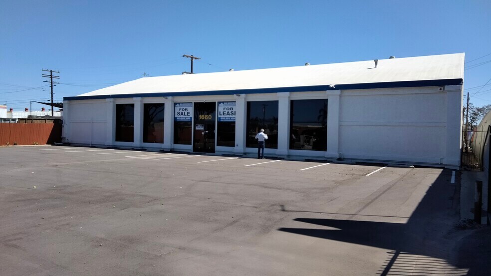 More Photos Of 1660 S Oxnard Blvd, Oxnard Warehouse For Sale