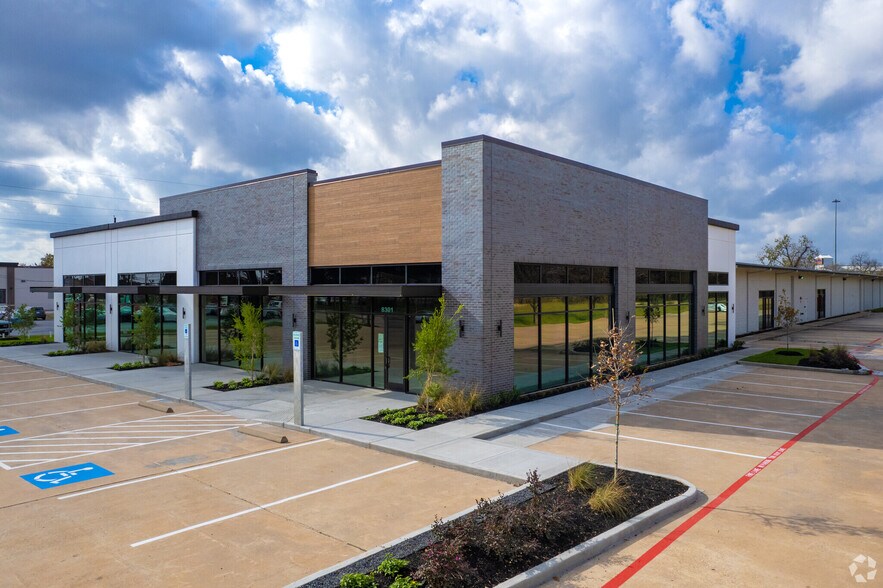More Photos Of 8301 Jones Rd, Jersey Village Land For Lease
