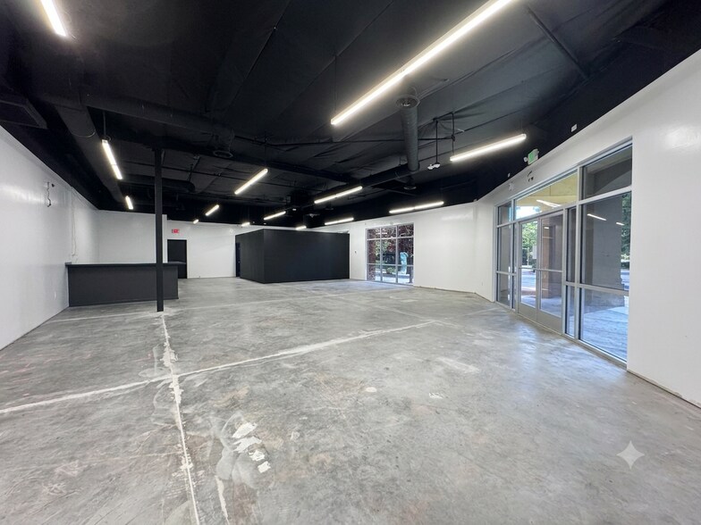 More Photos Of 4045 W Figarden Dr, Fresno Unknown For Lease