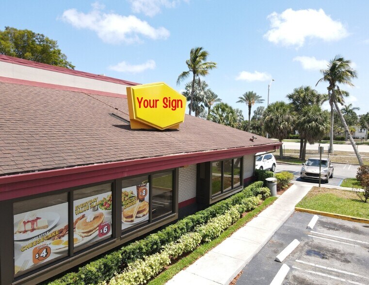 More Photos Of 4102 W Blue Heron Blvd, Riviera Beach Restaurant For Sale