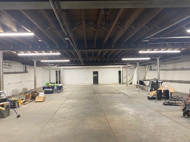 More Photos Of 6332 Roosevelt Rd, Oak Park Loft Creative Space For Sale