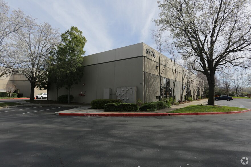 More Photos Of 6764 Preston Ave, Livermore Unknown For Lease