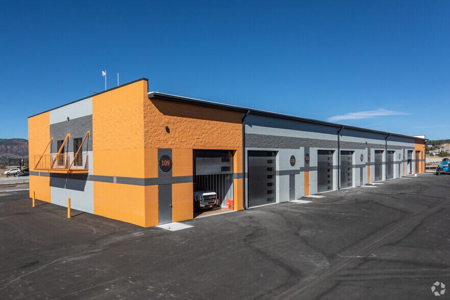 More Photos Of 1945 Deer Creek Rd, Monument Warehouse For Lease