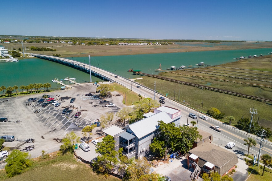 More Photos Of 87 Center St, Folly Beach Restaurant For Lease