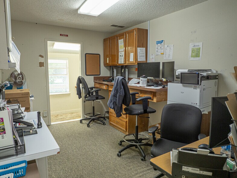 More Photos Of 2306 Ridge Rd, Rockwall Medical For Sale