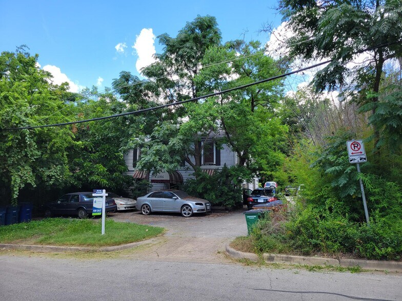 Primary Photo Of 3204 Tom Green St, Austin Apartments For Sale