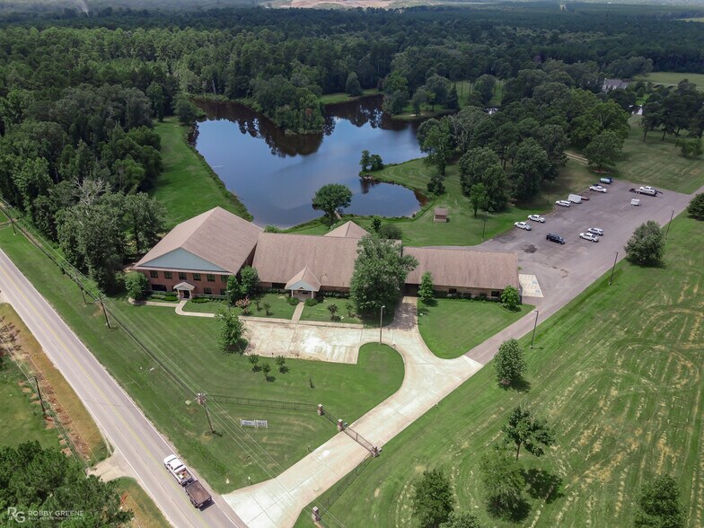 More Photos Of 10100 Woolworth Rd, Keithville Medical For Lease