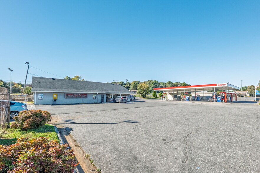 More Photos Of 1617 N Chester St, Gastonia Service Station For Sale