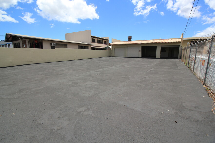 Primary Photo Of 94-170 Leoleo St, Waipahu Industrial For Sale