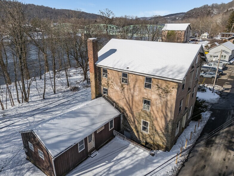 More Photos Of 10 Green St, Milford Specialty For Sale