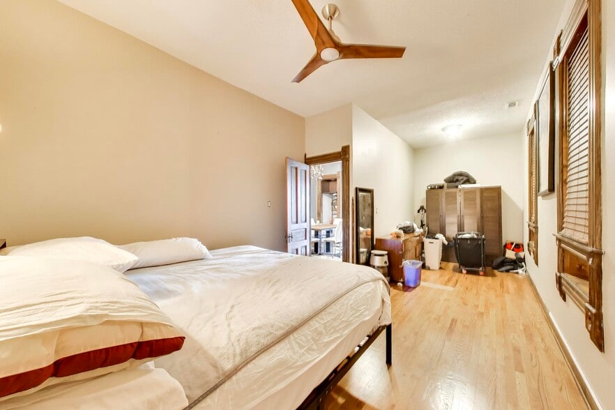 More Photos Of 1528 W Fullerton Ave, Chicago Storefront Retail Residential For Sale