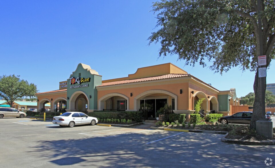 More Photos Of 10001 Westheimer Rd, Houston Unknown For Lease