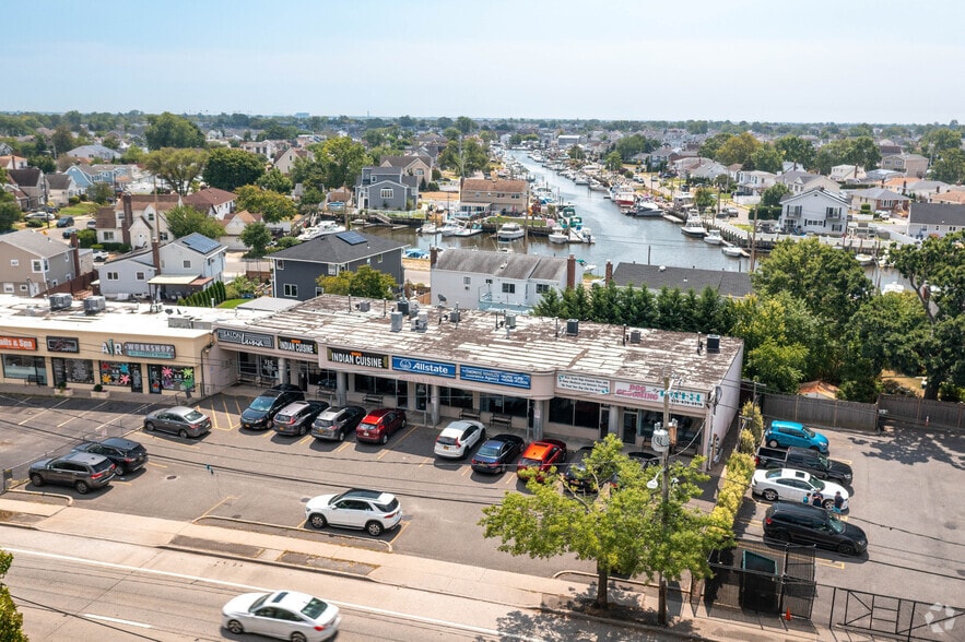 More Photos Of 2912-2924 Merrick Rd, Wantagh Storefront For Sale
