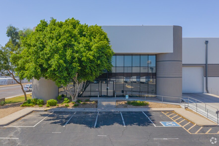 More Photos Of 5302 W Buckeye Rd, Phoenix Distribution For Lease