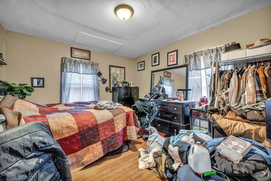 More Photos Of 2127 W 100th St, Cleveland Multifamily For Sale