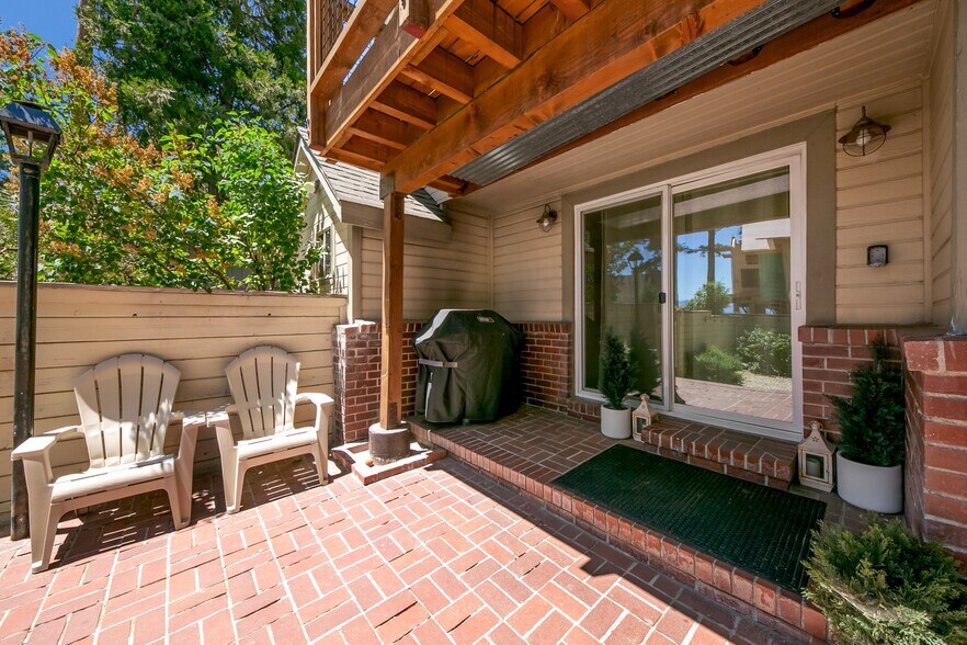 More Photos Of 8106 N Lake Blvd, Kings Beach Storefront Retail Residential For Sale