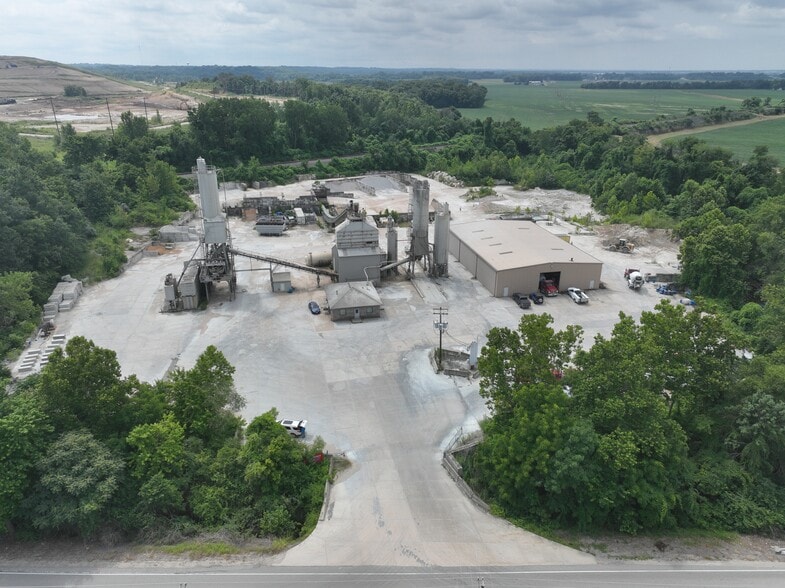 Primary Photo Of 5010 Old Alton Edwardsville Rd, Edwardsville Industrial For Sale