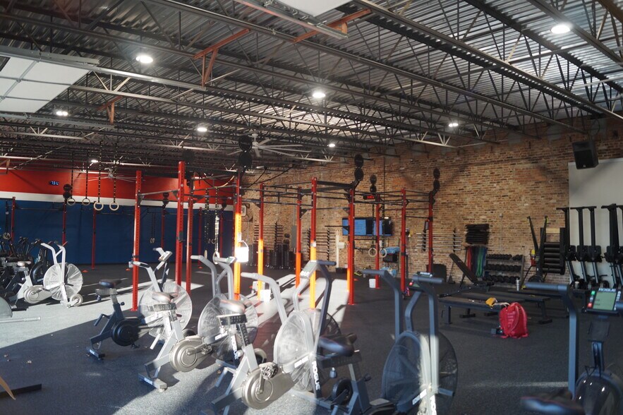 More Photos Of 1110 Fenwick St, Augusta Light Distribution For Lease