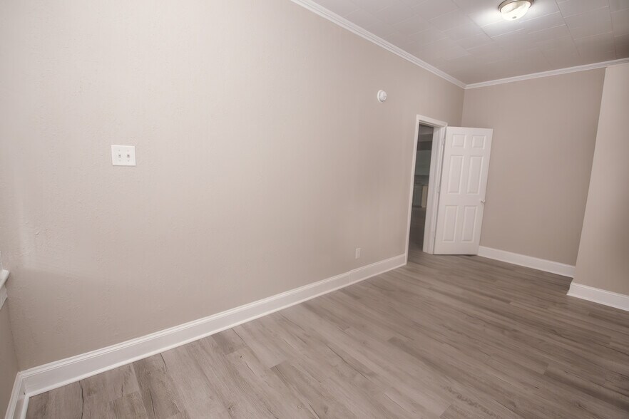 More Photos Of 707 W Phifer St, Monroe Apartments For Sale