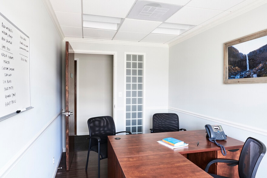 More Photos Of 51-55 Pondfield Rd, Bronxville Loft Creative Space For Lease