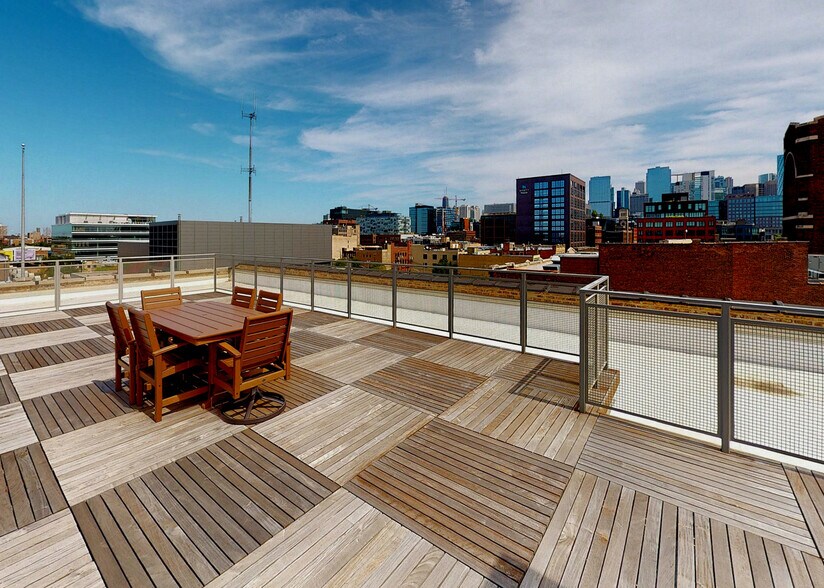 More Photos Of 1229 W Washington Blvd, Chicago Office For Lease