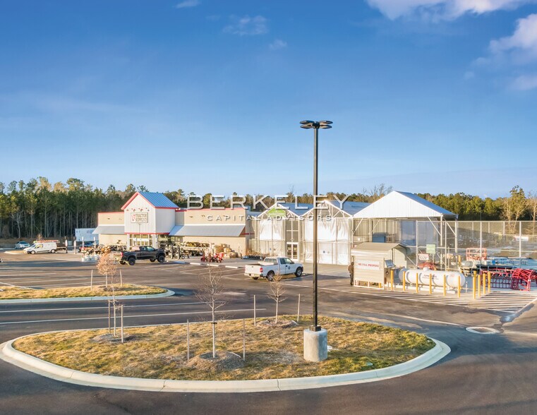 More Photos Of 183 General Puller Hwy, Saluda Freestanding For Sale