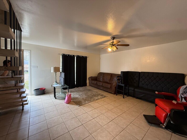 More Photos Of 6109 Fondren Rd, Houston Apartments For Sale