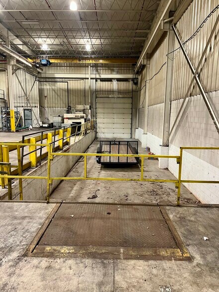 More Photos Of 827 Moll Dr, Boyne City Manufacturing For Lease