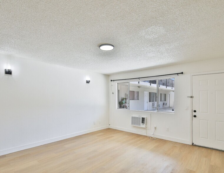 More Photos Of 26674 Ward St, Highland Apartments For Sale