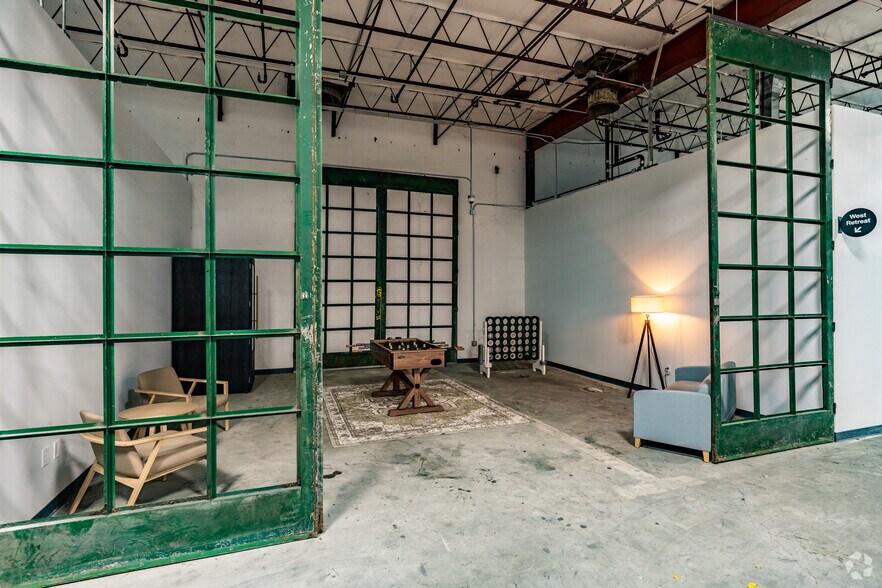 More Photos Of 1133 Polk Ave, Nashville Light Distribution For Lease