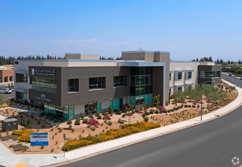 More Photos Of 7700 N Palm Ave, Fresno Office For Lease