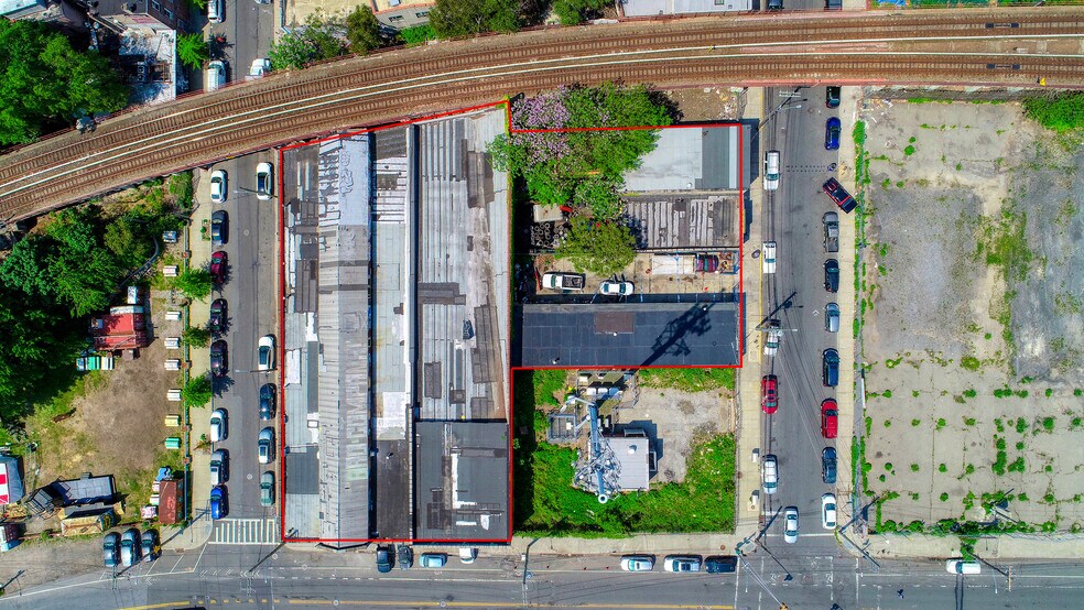 More Photos Of 450 Front St, Staten Island Warehouse For Sale