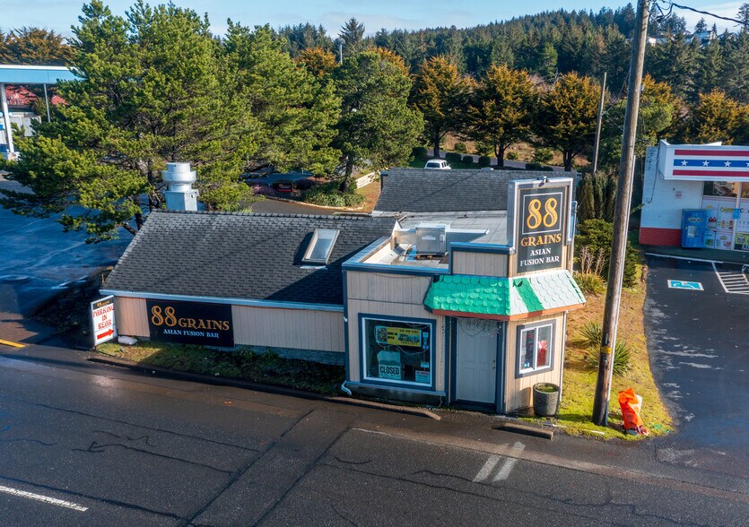 More Photos Of 4660 SE Highway 101, Lincoln City Restaurant For Sale