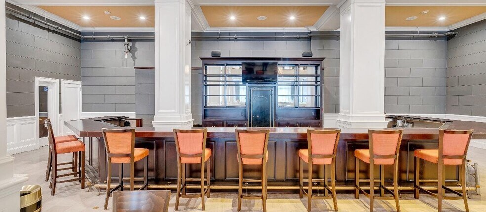 More Photos Of 611 S Jefferson St, Roanoke Apartments For Lease