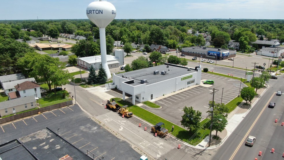 More Photos Of 3525 S Saginaw St, Burton Freestanding For Sale