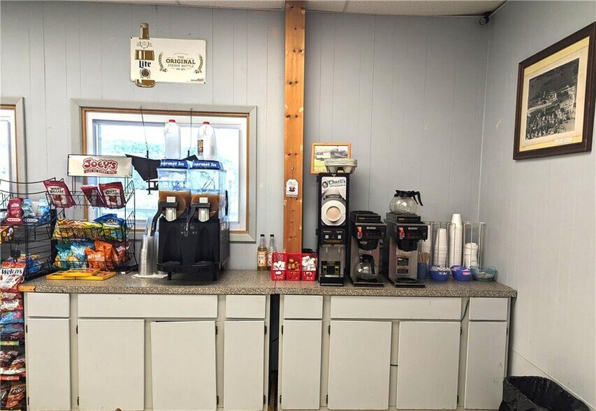 More Photos Of 22287 US-6, Port Allegany General Retail For Sale