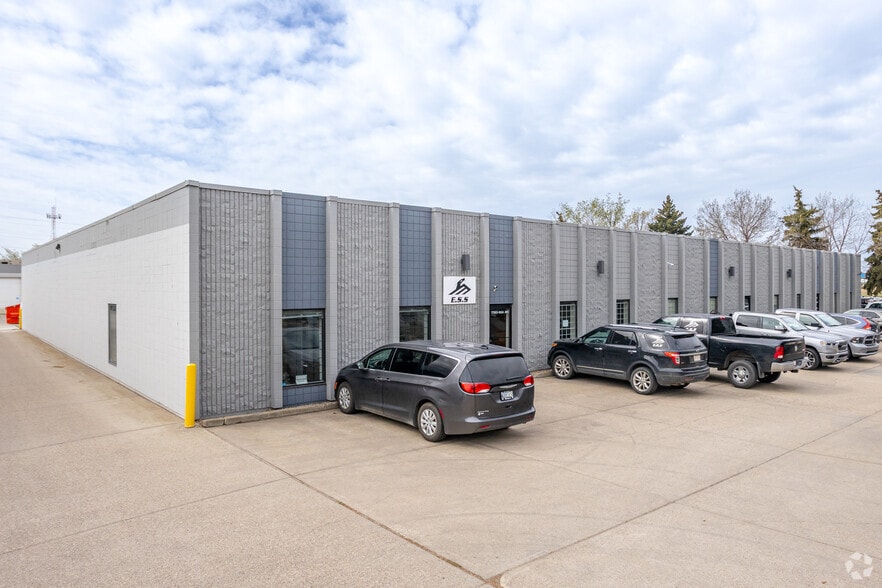 More Photos Of 17890 106th Ave NW, Edmonton Unknown For Lease