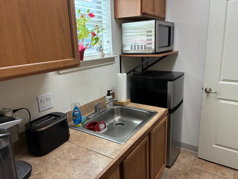 More Photos Of 3613 Williams Dr, Georgetown Medical For Sale