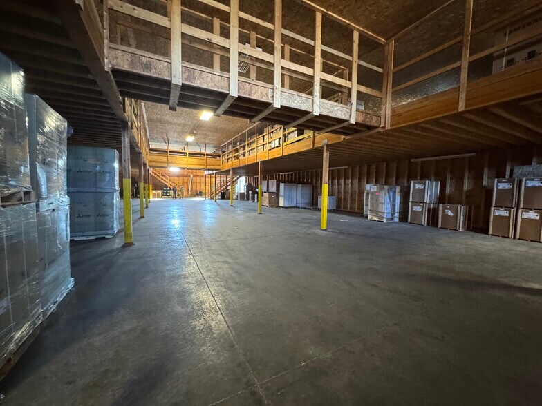 More Photos Of 22 Verti Dr, Winslow Warehouse For Sale