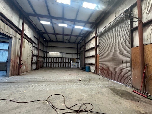 More Photos Of 3827 N Arkansas St, Rogers Warehouse For Sale