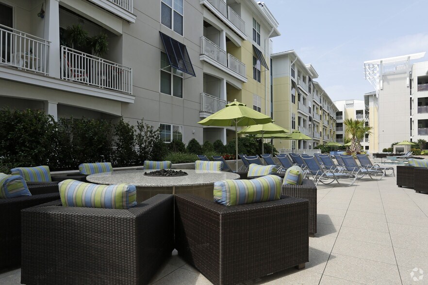 More Photos Of 332 Laskin Rd, Virginia Beach Apartments For Lease