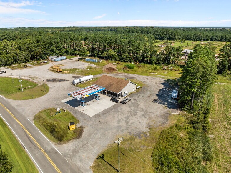 More Photos Of 39365 US Highway 264 E, Belhaven General Retail For Sale