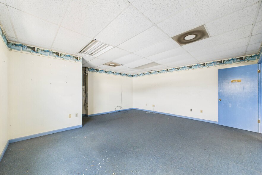 More Photos Of 7731 Industrial Rd, Melbourne Industrial For Sale